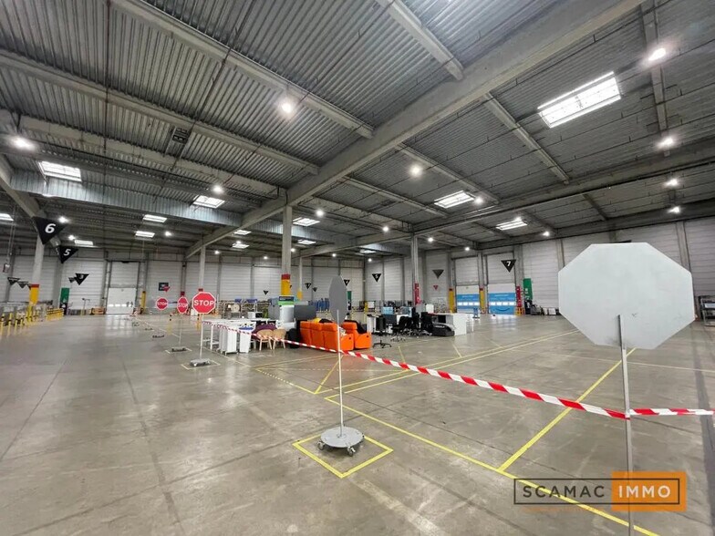 Industriel dans Bonneuil-sur-Marne à louer - Photo du bâtiment - Image 3 de 7