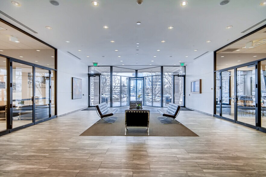 7900 E Union Ave, Denver, CO à louer - Photo du bâtiment - Image 2 de 9