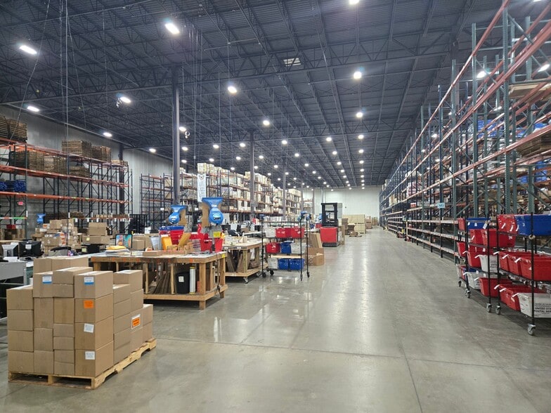 5855 Carbonmill Dr, South Bend, IN for lease - Building Photo - Image 2 of 12