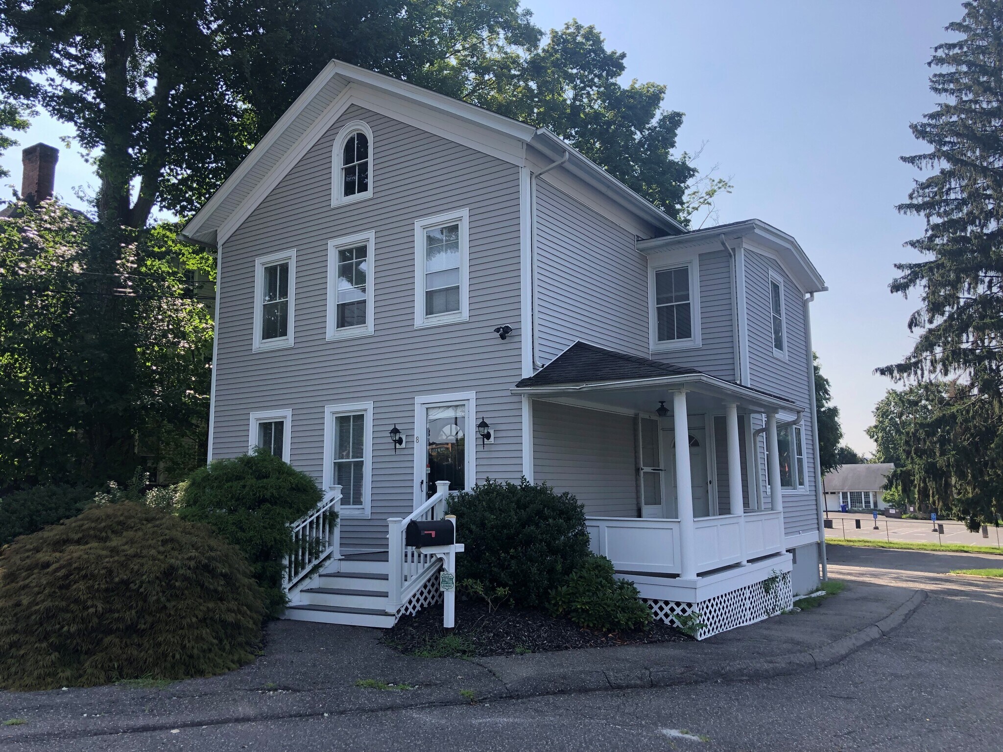 8 Elm St, New Milford, CT for lease Primary Photo- Image 1 of 6