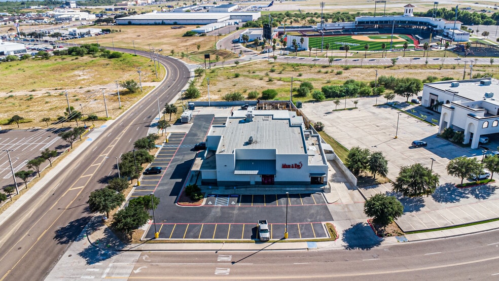 2331 Endeavor, Laredo, TX for sale - Building Photo - Image 3 of 16