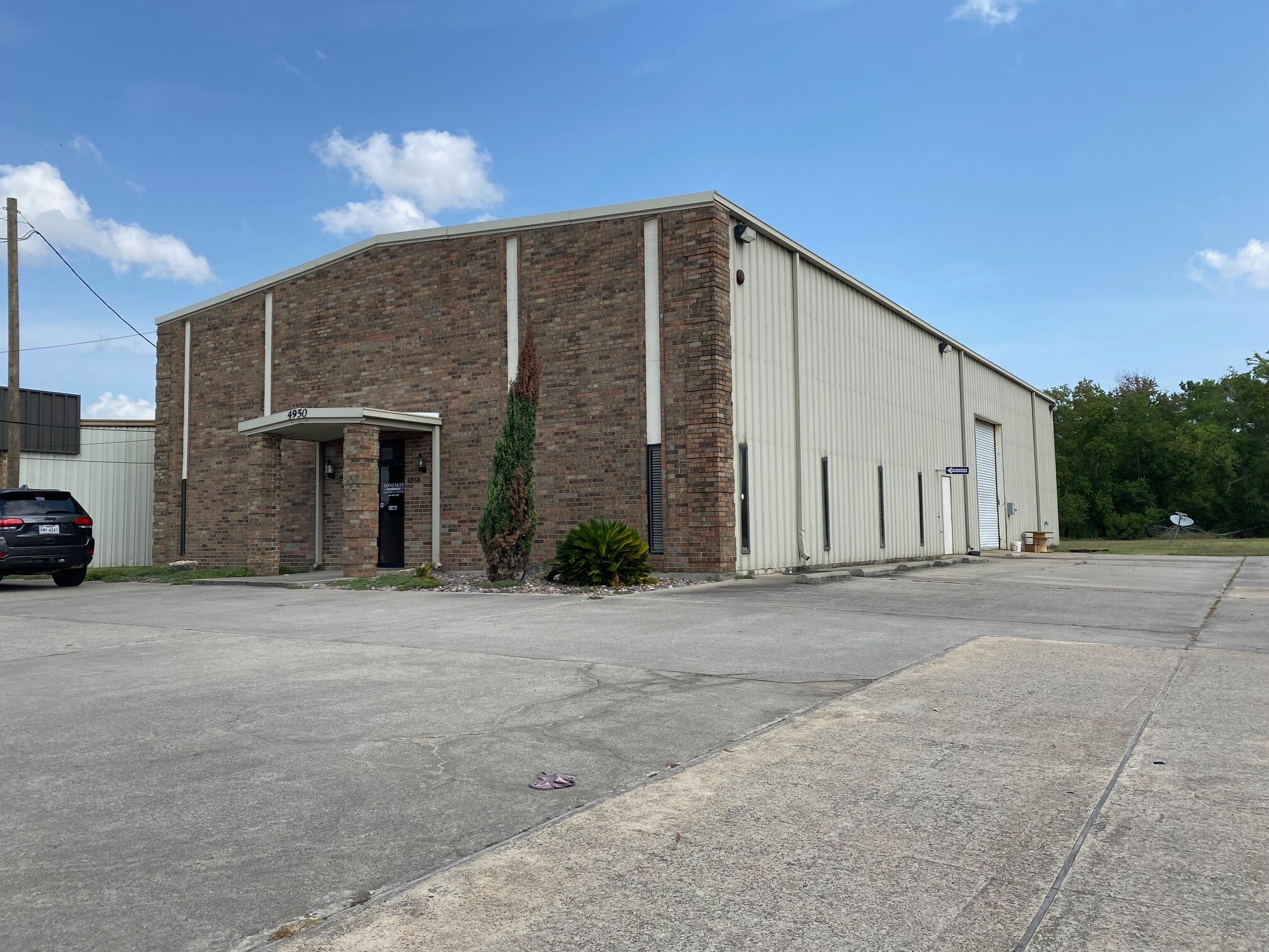 4950 Washington Blvd, Beaumont, TX for lease Interior Photo- Image 1 of 1