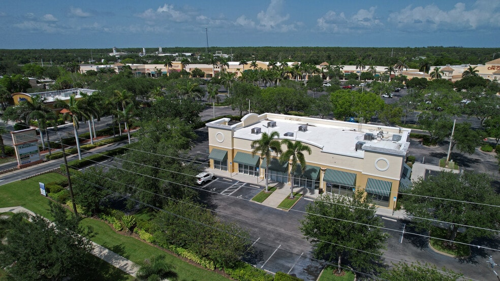 25141-25301 S Tamiami Trl, Bonita Springs, FL à louer - Photo du bâtiment - Image 3 de 7