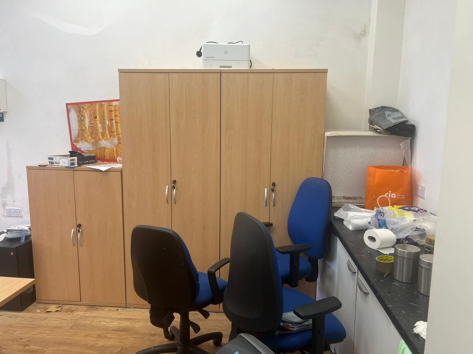 216-218 Upper Tooting Rd, London for lease Interior Photo- Image 1 of 4