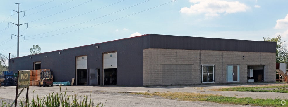 204 Dunkirk Rd, St Catharines, ON for lease - Building Photo - Image 2 of 8