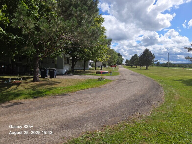 2390 US 62, Kennedy, NY à vendre - Photo du bâtiment - Image 2 de 19