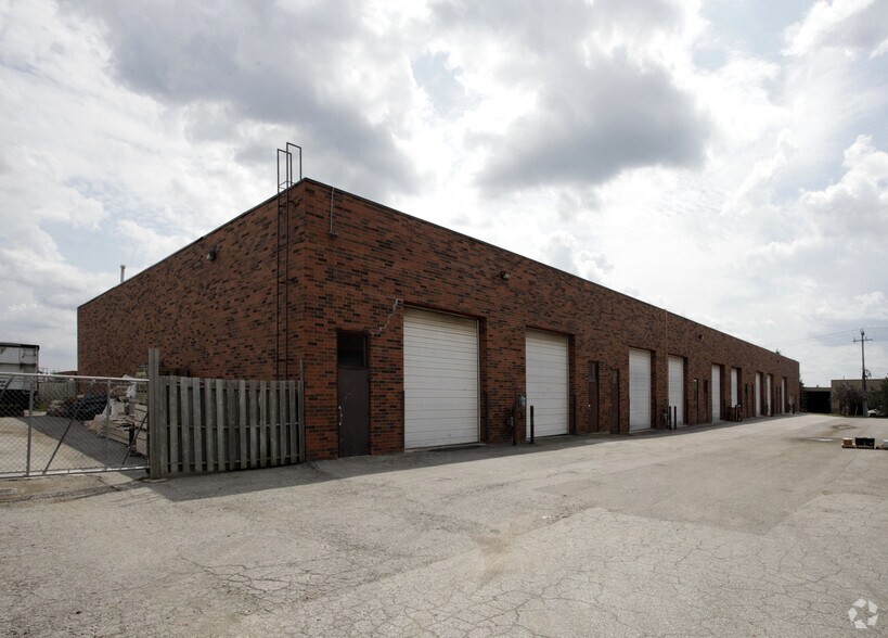 11 Holland Dr, Caledon, ON for lease - Building Photo - Image 2 of 2