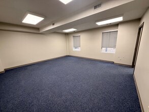 121 S Broadway Ave, Tyler, TX for lease Interior Photo- Image 1 of 6