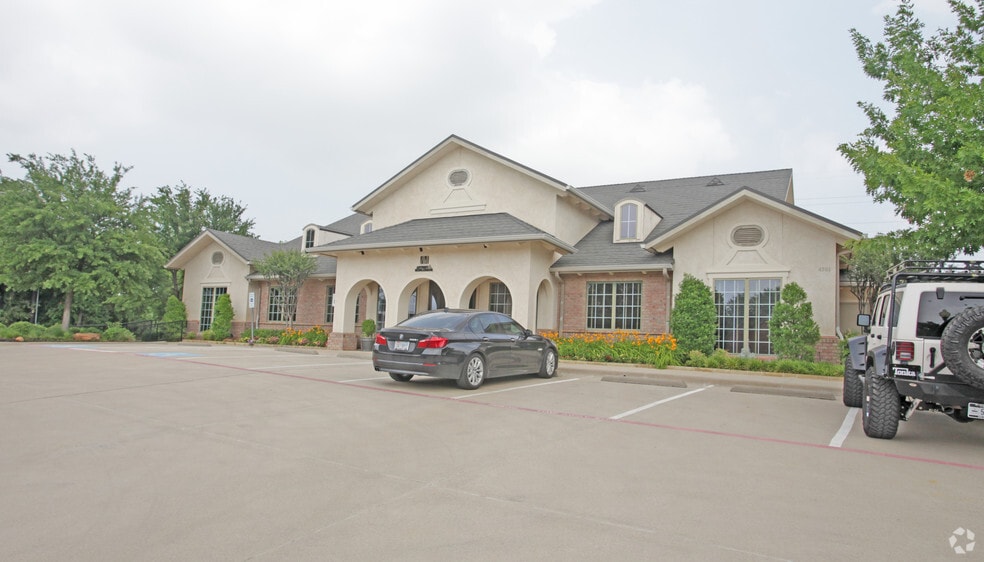 4501 Merlot Ave, Grapevine, TX à louer - Photo du bâtiment - Image 1 de 1