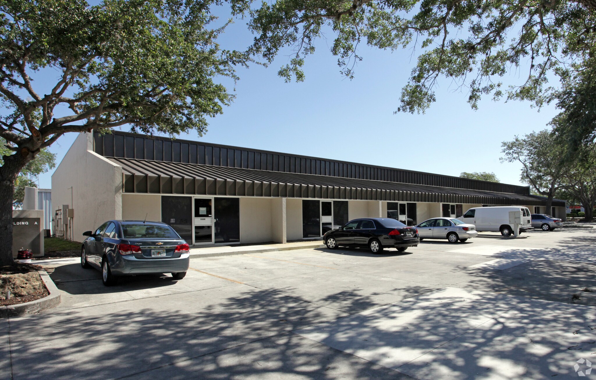 1721 Independence Blvd, Sarasota, FL à louer Photo du bâtiment- Image 1 de 3
