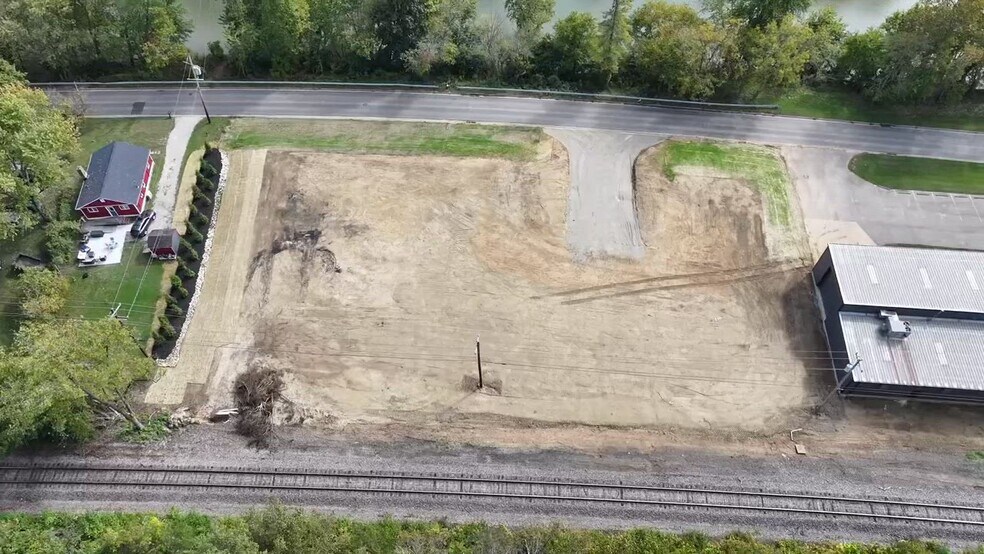 270 E Kemper Rd, Loveland, OH à louer - Vidéo sur l’inscription commerciale - Image 2 de 6