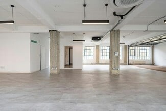 More details for 29-31 Saffron Hl, London - Office for Lease