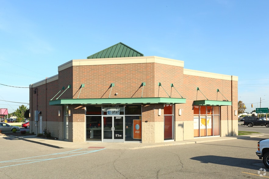 2031 Dix Hwy, Lincoln Park, MI for lease - Primary Photo - Image 1 of 5