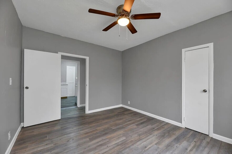 11100-11106 Detroit Ave, Cleveland, OH à vendre - Photo du bâtiment - Image 3 de 20