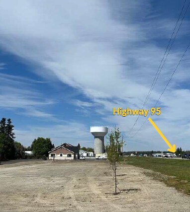 411 Miles ave, Hayden, ID for lease - Building Photo - Image 3 of 8