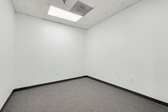 500 Radar Rd, Greensboro, NC for lease Interior Photo- Image 2 of 7