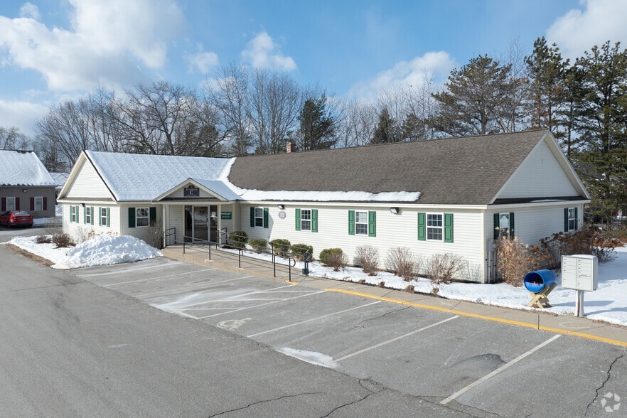 11 Daigle Ln, Sanford, ME à vendre - Photo principale - Image 1 de 3