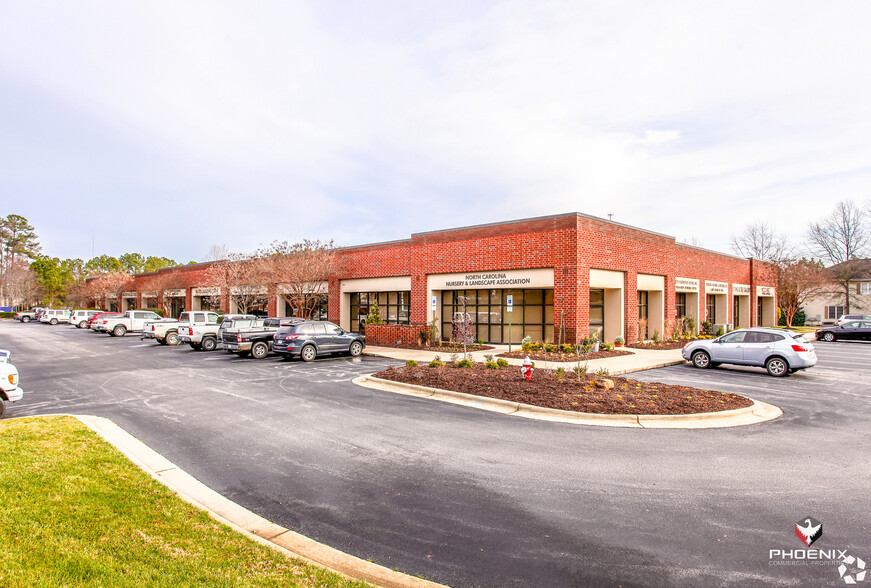 960-988 Trinity Rd, Raleigh, NC for lease - Primary Photo - Image 1 of 23