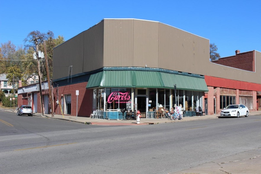 1801 Frederick Ave, Saint Joseph, MO for sale - Building Photo - Image 1 of 1