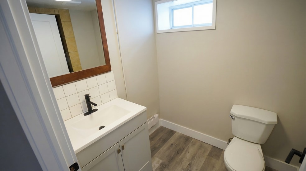 39 Shade St, Cambridge, ON for lease - Building Photo - Image 3 of 11