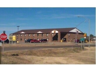 709 S 13th St, Wakeeney, KS à vendre - Photo principale - Image 1 de 1