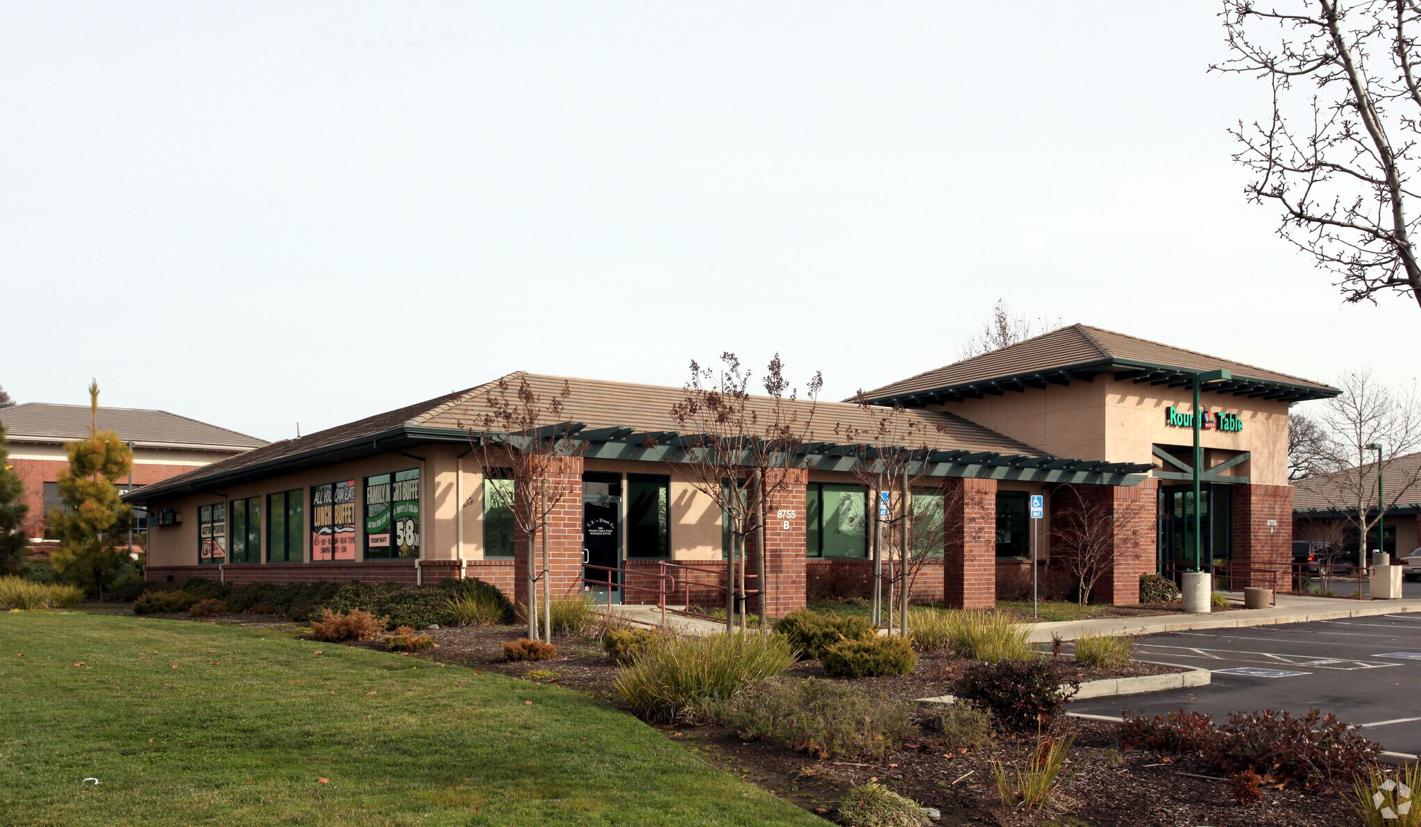 8755 Sierra College Blvd, Roseville, CA à louer Photo principale- Image 1 de 5