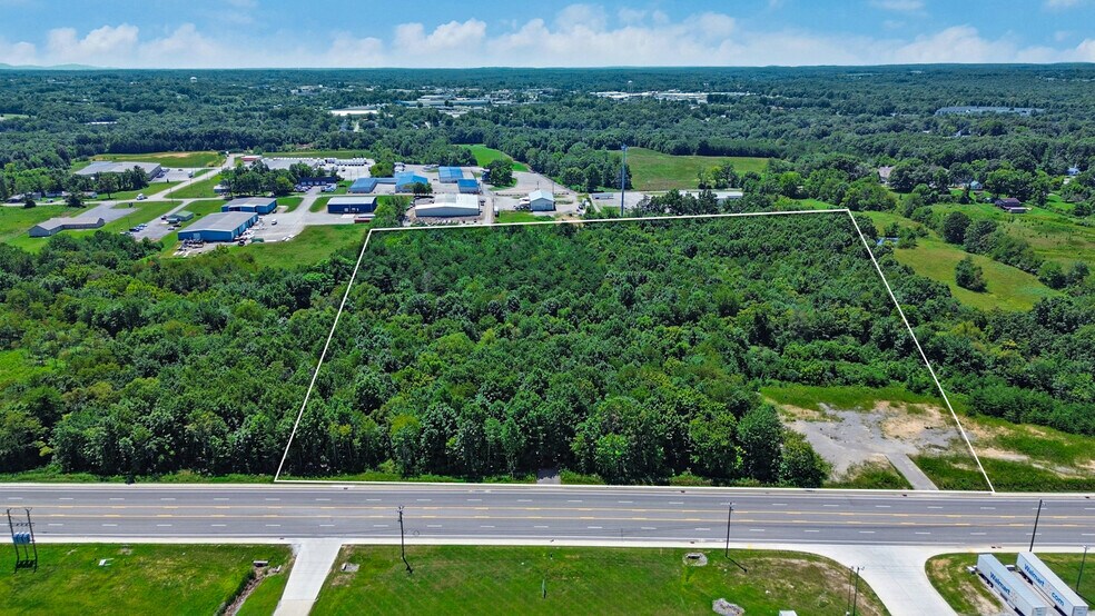300 Interstate Dr, Crossville, TN à vendre - Aérien - Image 1 de 15
