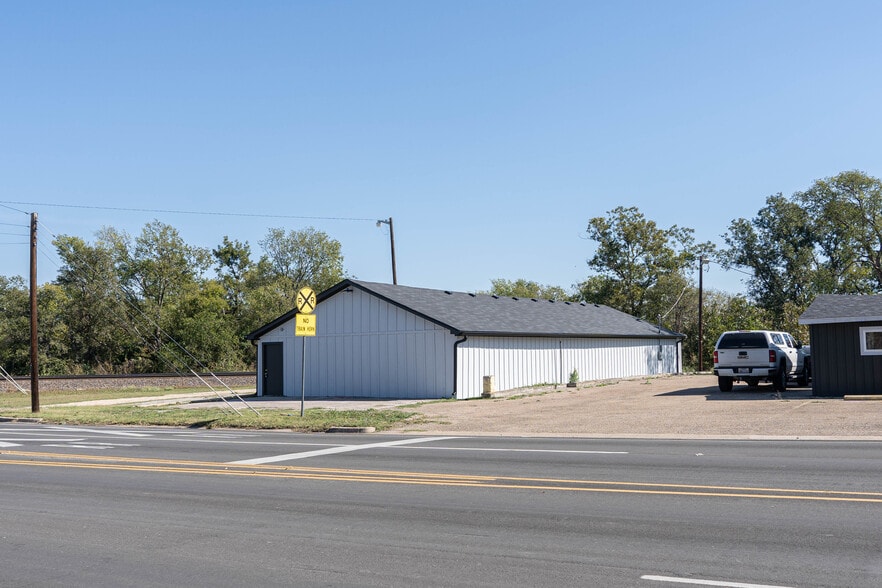 603-605 S Martin Luther King Blvd, Temple, TX for lease - Building Photo - Image 3 of 16