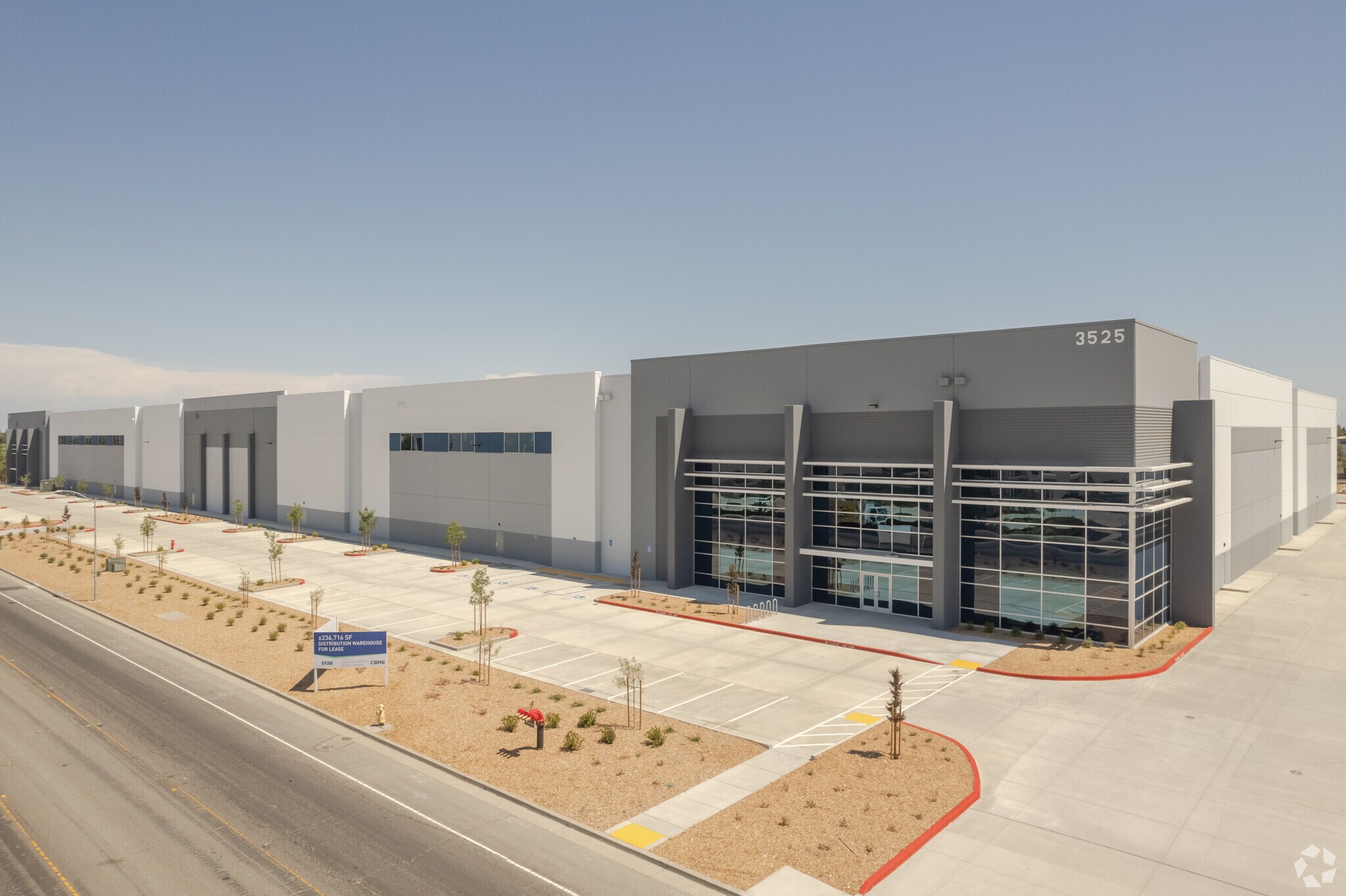 3525 Carlin Dr, West Sacramento, CA à louer Photo principale- Image 1 de 10