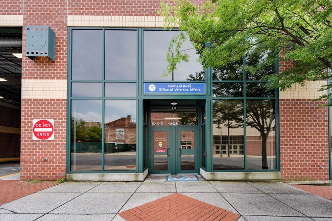 More details for 722 Cherry St, Reading, PA - Retail for Lease