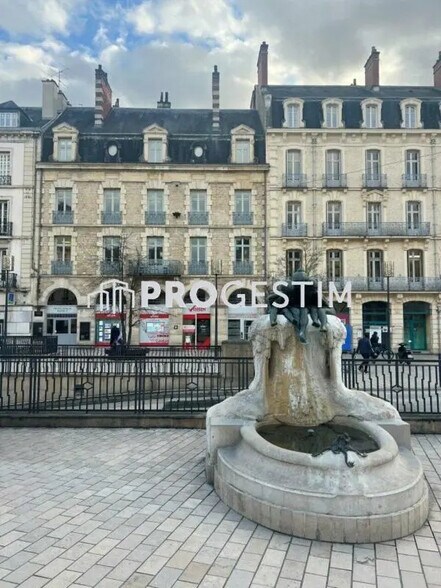 Bureau dans Dijon à louer - Photo du bâtiment - Image 2 de 6