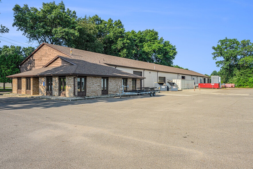 9350 Shaver Rd, Portage, MI for lease - Building Photo - Image 2 of 24