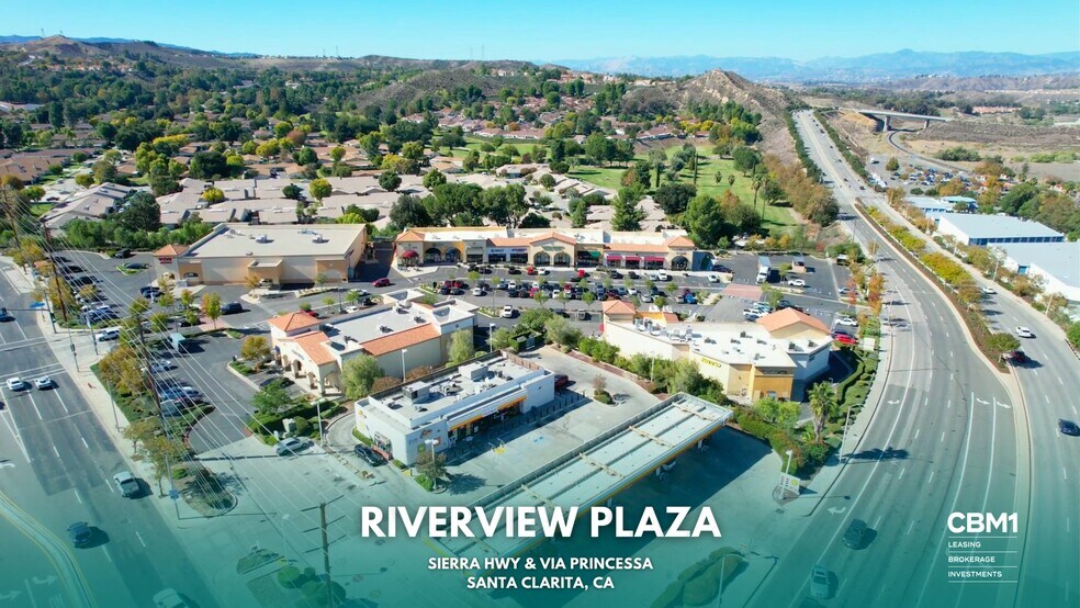 26861-26925 Sierra Hwy, Newhall, CA à louer - Vidéo sur l’inscription commerciale - Image 2 de 12