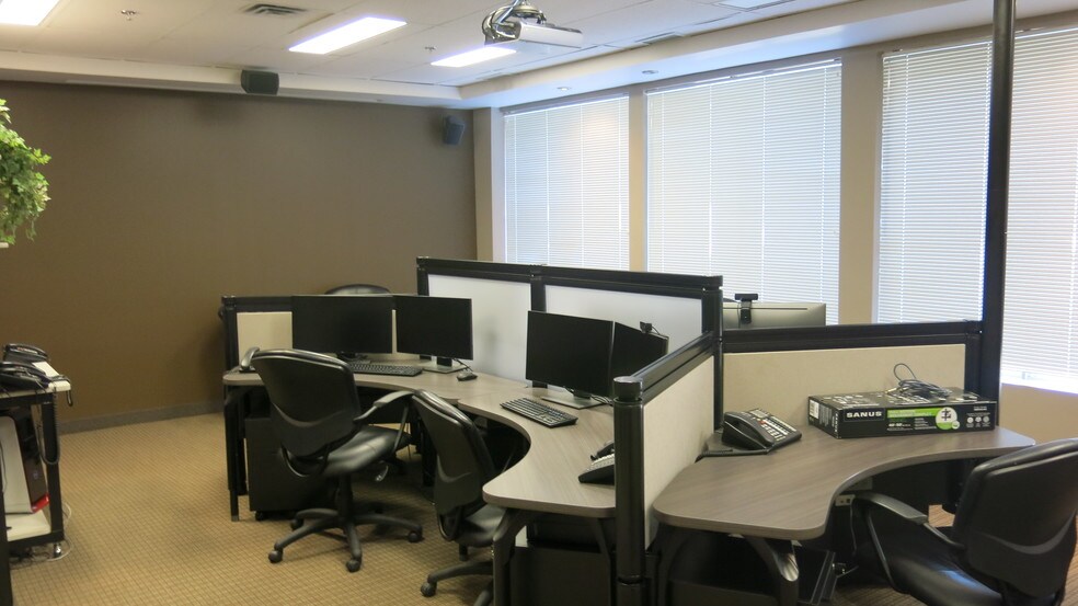 10358 172nd St NW, Edmonton, AB à vendre - Autre - Image 1 de 1