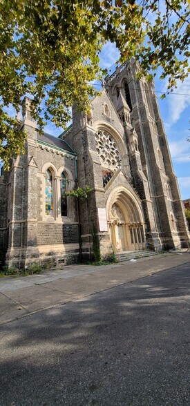 2401-2425 N 8th St, Philadelphia, PA à vendre - Photo du bâtiment - Image 3 de 11