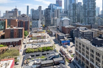 269 Queen St W, Toronto, ON - AERIAL  map view