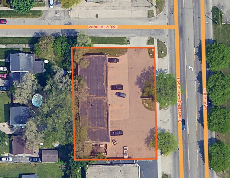 706 S Dort Hwy, Flint, MI à vendre - Photo du bâtiment - Image 3 de 3