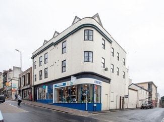 Plus de détails pour 111-113 Fore St, Exeter - Commerce de détail à louer