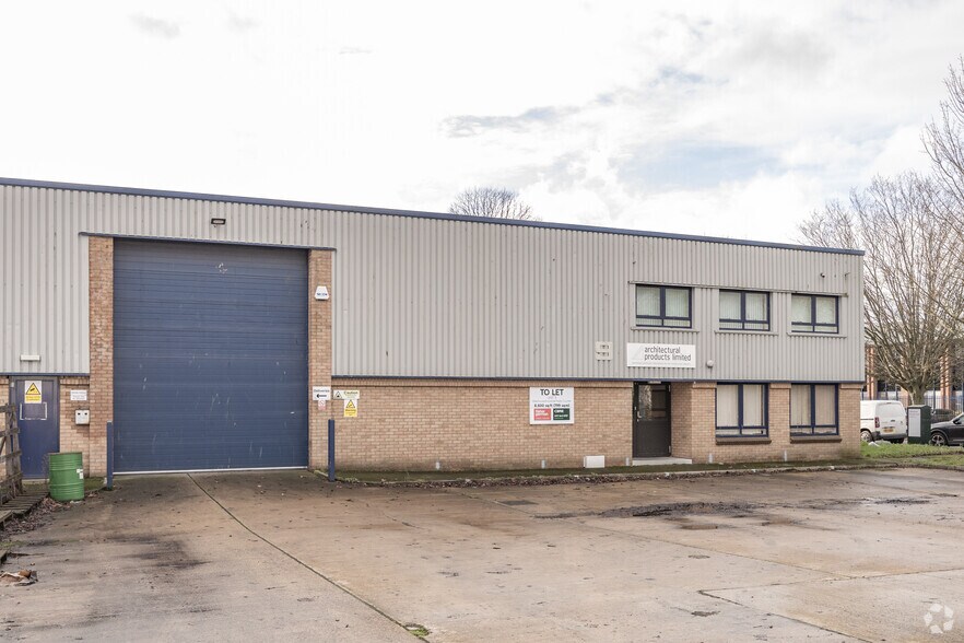 Alexandra Way, Ashchurch à louer - Photo du bâtiment - Image 3 de 3