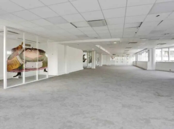 33 Rue Du Gouverneur Général Eboué, Issy-les-Moulineaux à louer Photo du bâtiment- Image 1 de 10