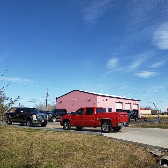 3102 1st Ave S, Texas City, TX à vendre - Photo principale - Image 1 de 10