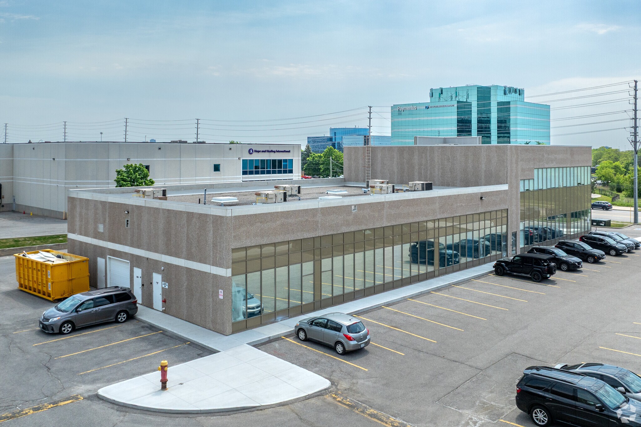 1550 16th Ave, Richmond Hill, ON à louer Photo du bâtiment- Image 1 de 3