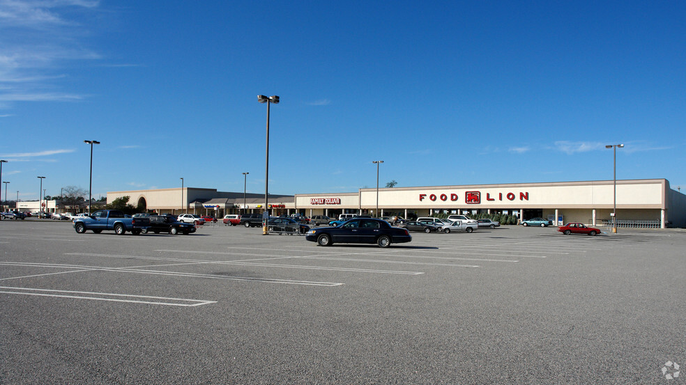 1328-1390 Armory Dr, Franklin, VA for lease - Primary Photo - Image 1 of 1