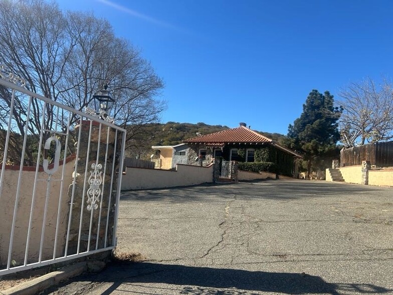 5710 Olive Hill Rd, Bonsall, CA for sale - Building Photo - Image 2 of 18