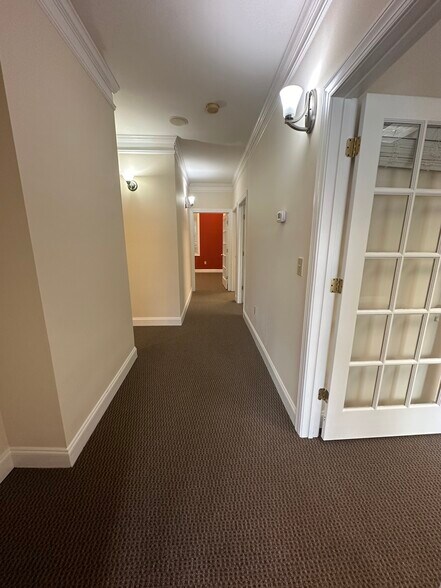 3790 Holcomb Bridge Rd, Peachtree Corners, GA à louer - Photo intérieure - Image 3 de 8