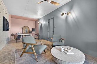 60 Railway Rd, Sydenham for lease Interior Photo- Image 2 of 3