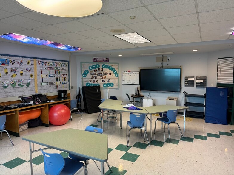 26 Old Post Rd, Northford, CT à vendre - Photo du bâtiment - Image 3 de 6