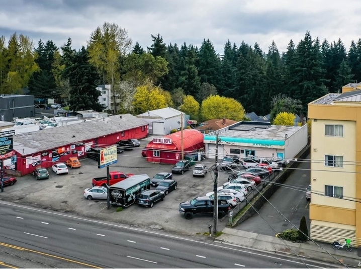 13720 Aurora Ave N, Seattle, WA for sale - Building Photo - Image 2 of 3