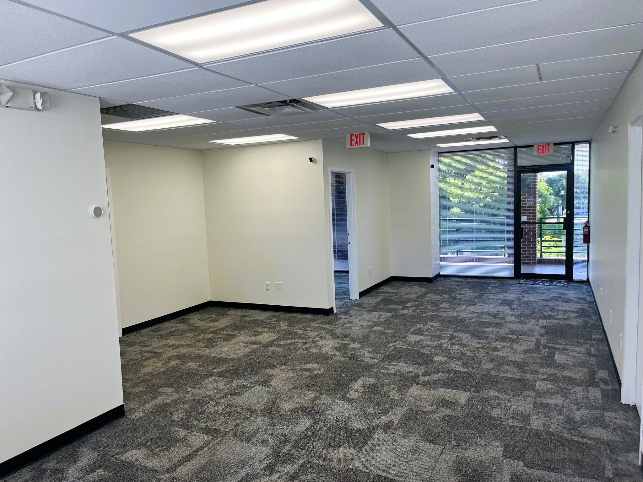 1 Oakwood Blvd, Hollywood, FL for lease Interior Photo- Image 1 of 3