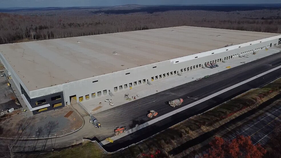 Route 940, Blakeslee, PA à louer - Photo du bâtiment - Image 3 de 5